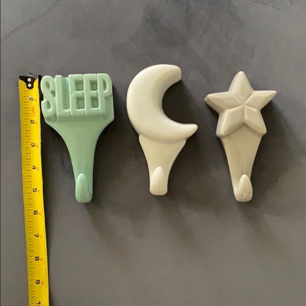 3 pc SET decorative wall mount ceramic hooks - Picture 8 of 9
